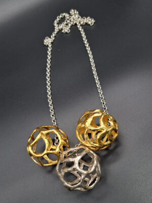 Collar Largo Esferas Estoraques